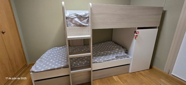 Litera juvenil con cajones