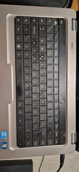 Portátil HP antiguo (gris plata) - piezas