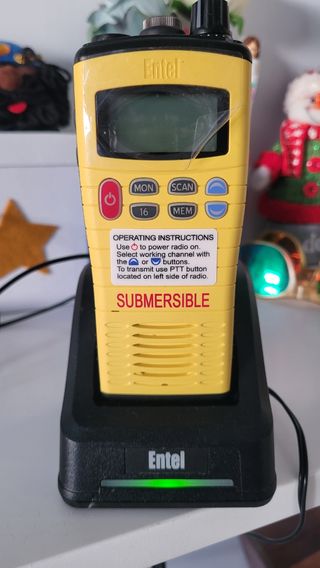 Radio Entel sumergible