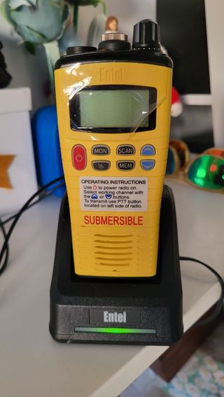 Radio Entel sumergible