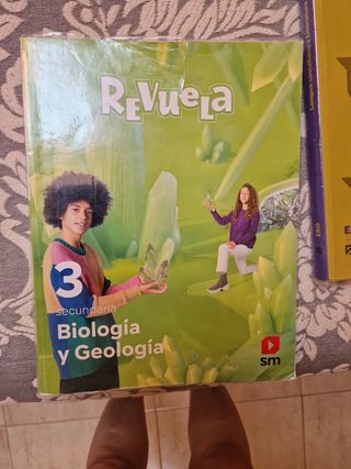 Libros de texto de 3 ESO 8 libros lo podéis  ver 