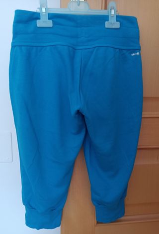 Pantalón Adidas corto azul