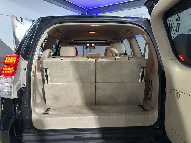 Toyota Land Cruiser 150 2011