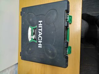 Taladro percutor Hitachi usado