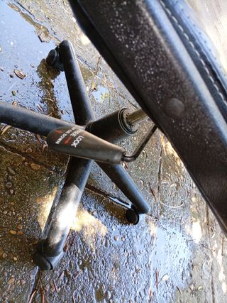 Silla oficina giratoria negra