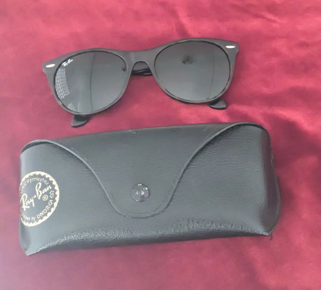 Gafas de sol Ray-Ban con funda. Originales. Unisex
