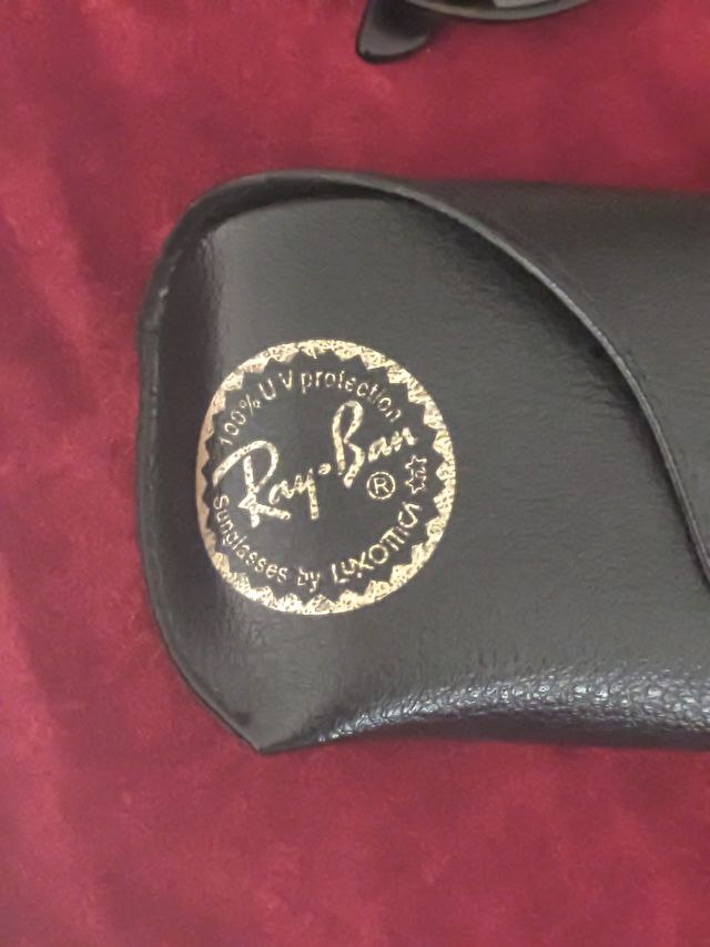 Gafas de sol Ray-Ban con funda. Originales. Unisex