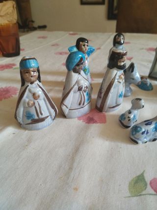 Pesebre porcelana vintage. 15 figuras