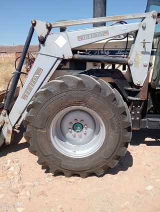 TRACTOR LAMBORGHINI 956 - Con pala