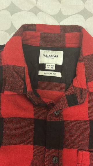 Camisa cuadros Pull&Bear roja y negra - M
