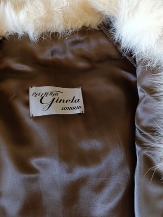 Abrigo piel zorro plateado Yineta