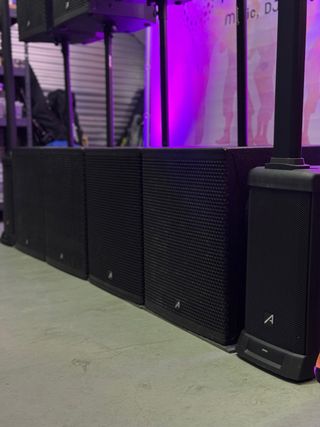 Altavoces Audibax Manhattan. Nuevos y demo..