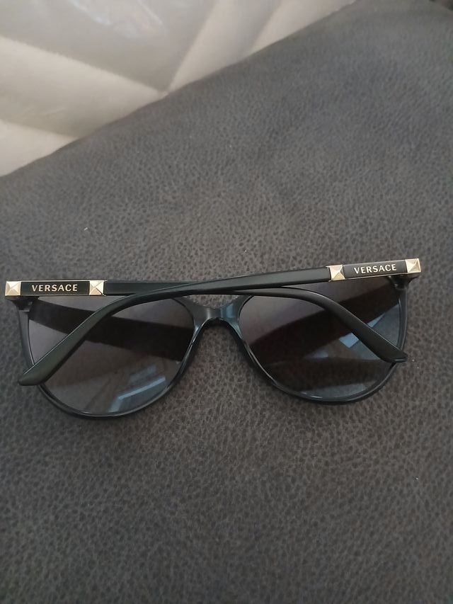 Gafas Versace - Negras y Doradas