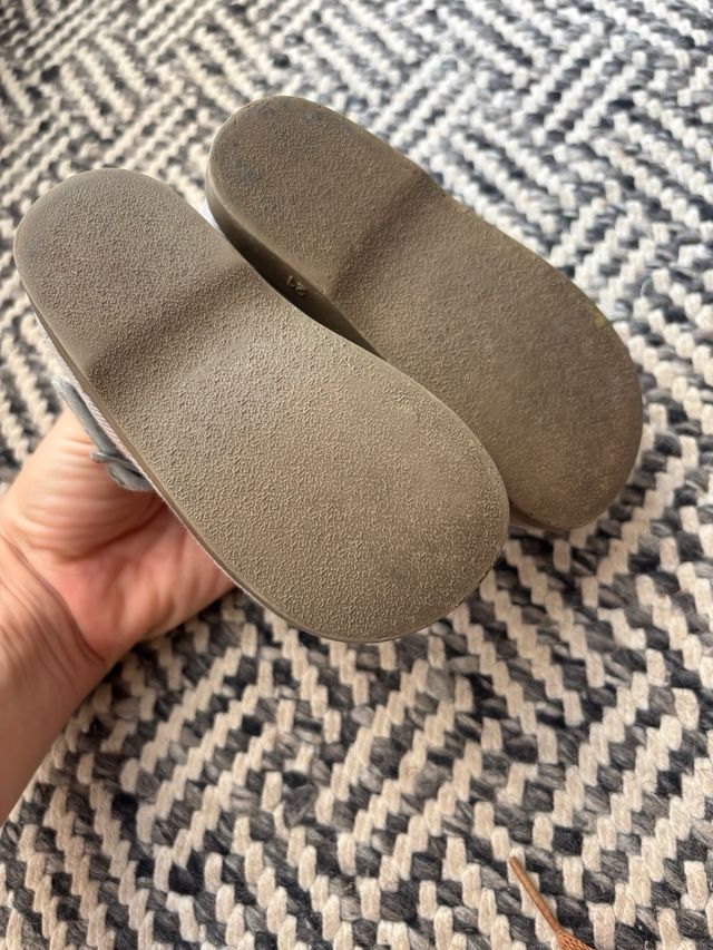 Zapatos Pisamonas talla 21