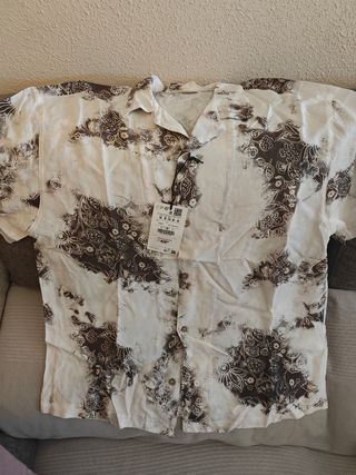 Camisa Pull&Bear M - Beige/Marrón. 40 euros las 2