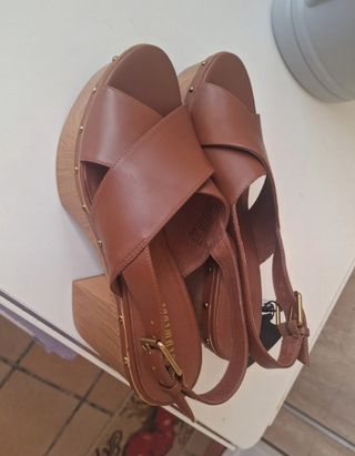 Cuña mujer marrones - 40
Slowlove Precio negociabl