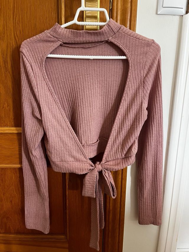 Crop top rosa espalda abierta lazo