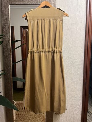 Vestido Zara camel midi. talla xs grande