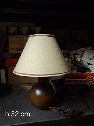 Lampada da comodino in legno h. 32 cm