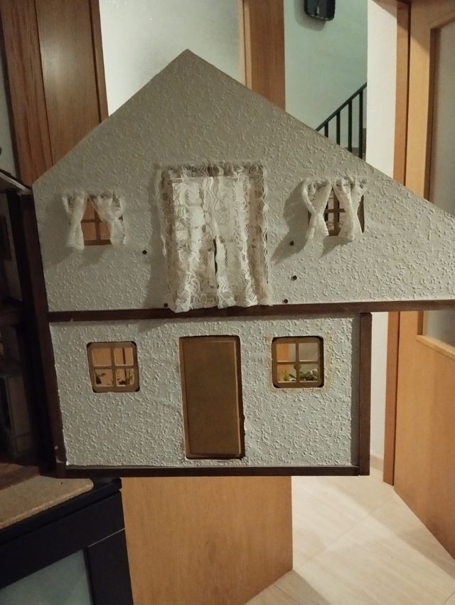 Casa muñecas artesanal 2 plantas