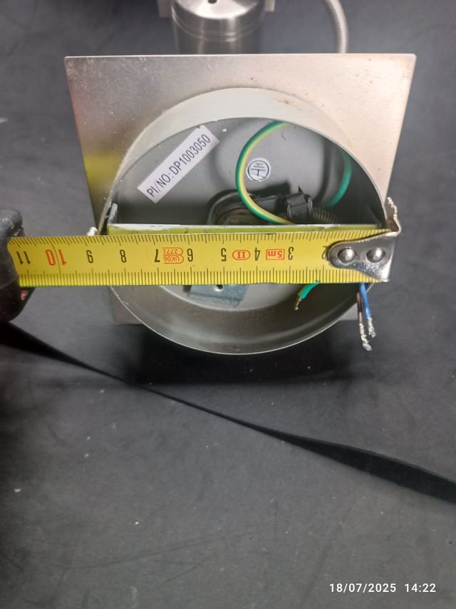 Refletores LED metálicos embutidos