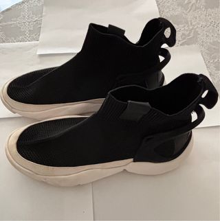 Zapatillas Zara negras talla 42
