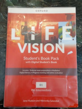 Life Vision Pre-intermediate Student's Book