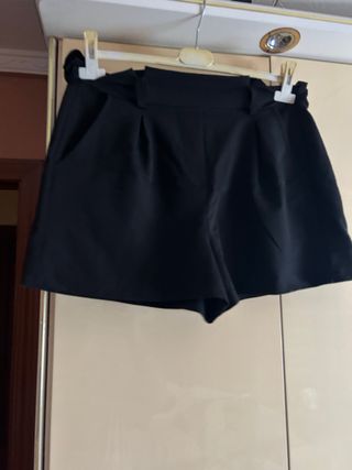 Shorts negros elegantes