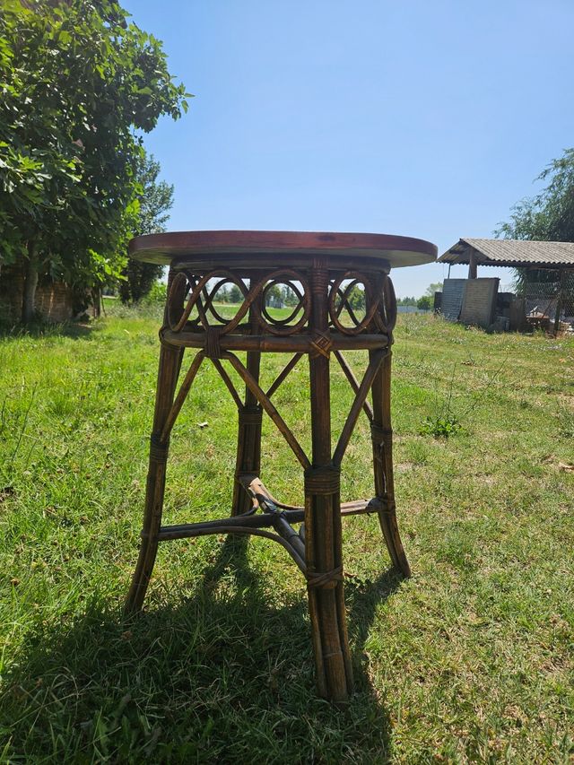 Tavolino in vimini