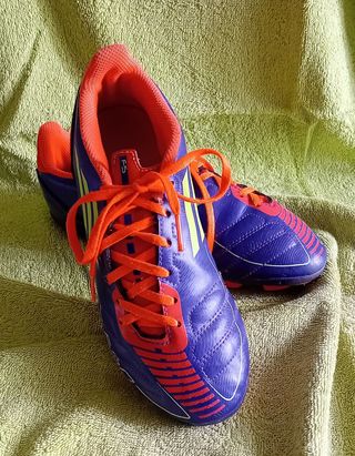Botas Fútbol ADiDAS F10 - Talla 34