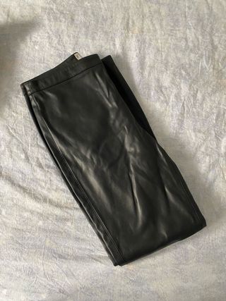 Pantalones cuero Mango negros