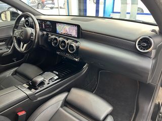Mercedes-Benz Clase A180d  Sport Line