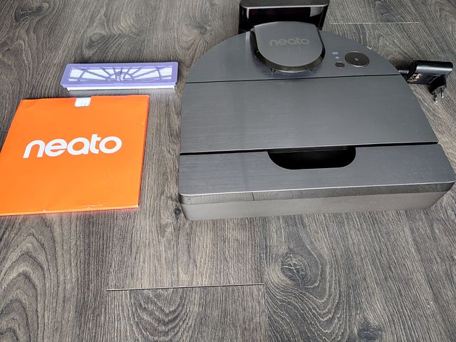 Robot Aspirador Inteligente - Neato D10