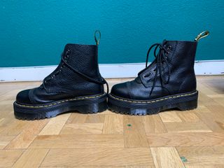 Botas Dr. Martens plataforma negras Originales