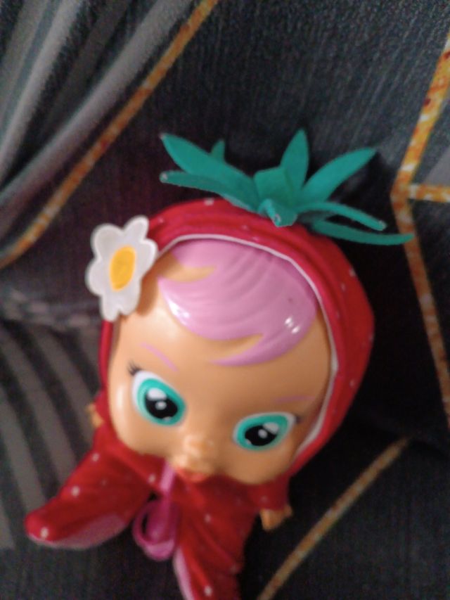 Muñeca Llorona Fresita bebé lloron