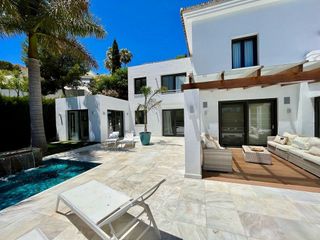 Chalet en alquiler en Nueva Andalucía centro en Marbella