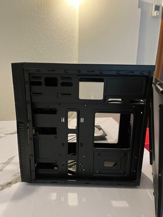 Torre AeroCool + Ventilador