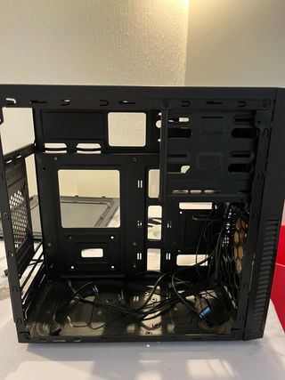 Torre AeroCool + Ventilador