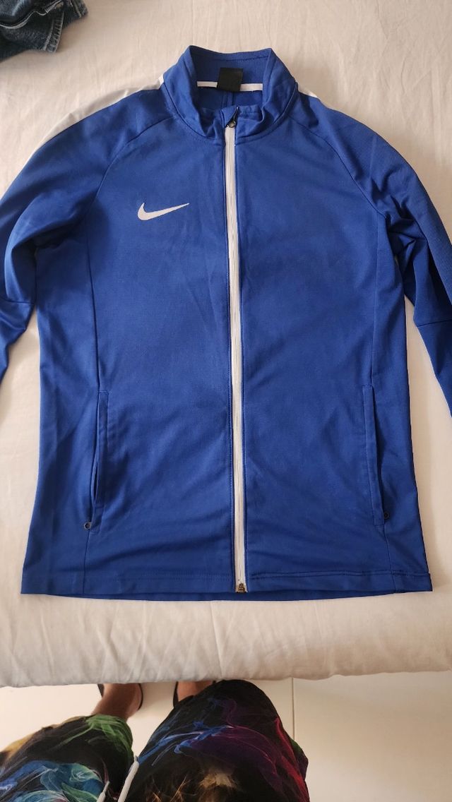 Casaca Nike deportiva azul talla M