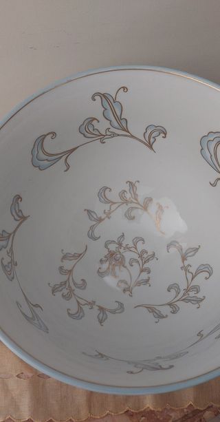 Coppa grande centro tavola in porcellana decorata
