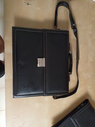 Maletín INESEM piel negra