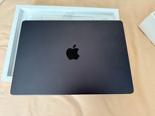 MacBook Pro 14" M3 Pro nuevo 