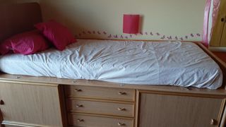Cama nido madera marrón