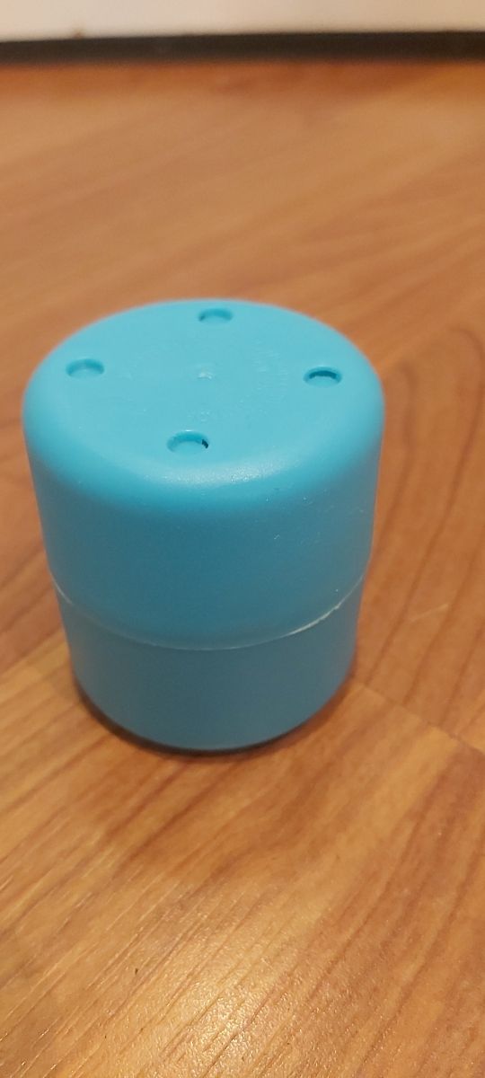 Squishy Conejo & Furby