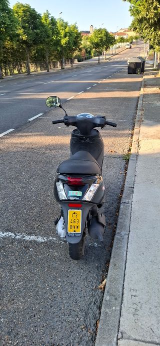 Piaggio - Moto en perfecto estado