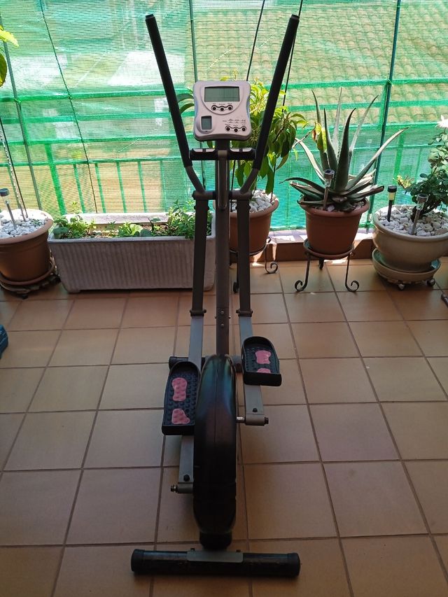 Elíptica ejercicio cardio