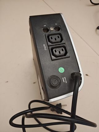 UPS Mustek 600VA 300w offline