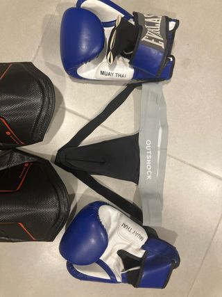 Everlast Muay Thai - Protecciones Boxeo