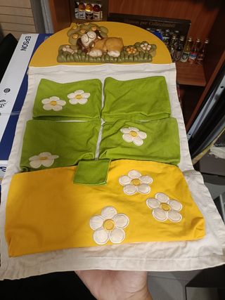 Portaoggetti Thun: Cane & Fiori