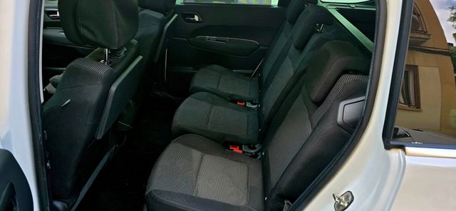 Peugeot 5008 2010
